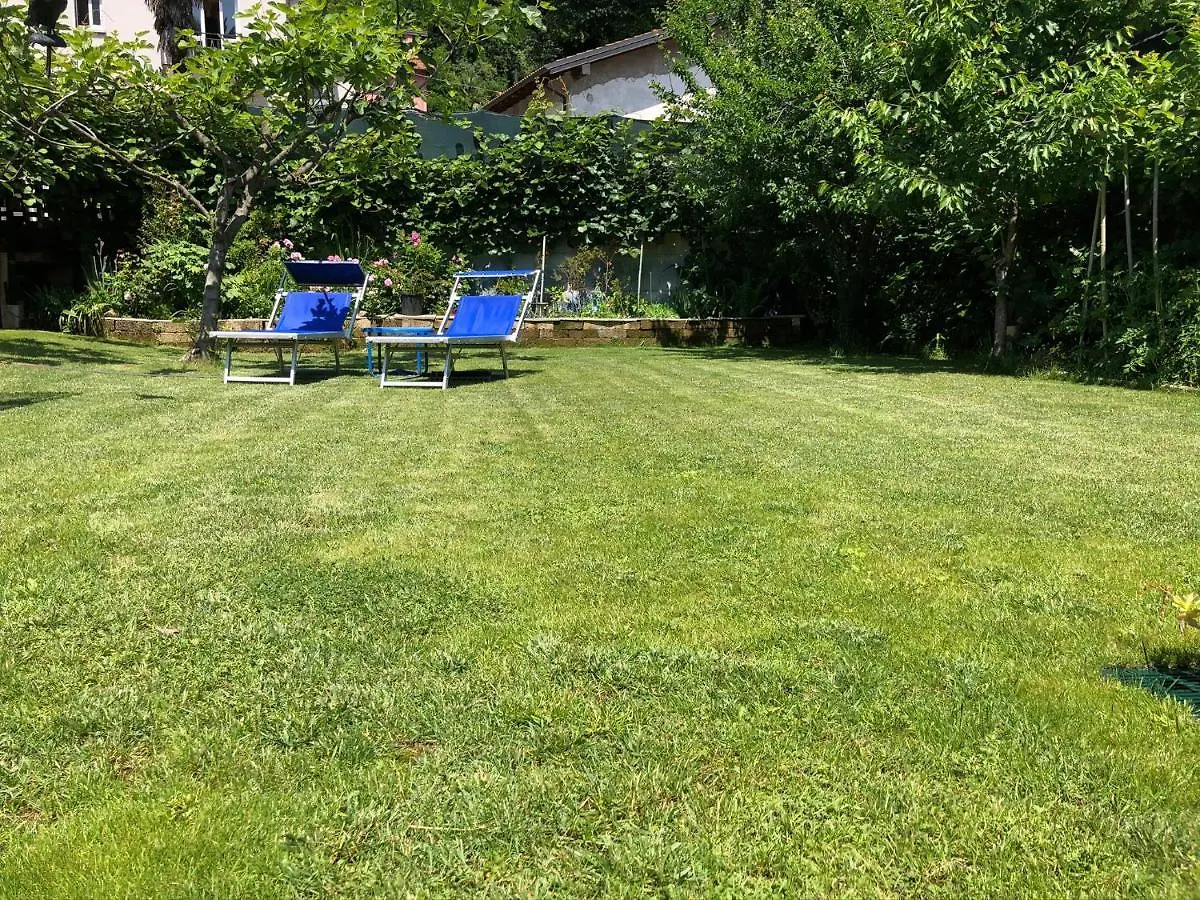 Clua Holiday House Porto Ceresio Apartment
