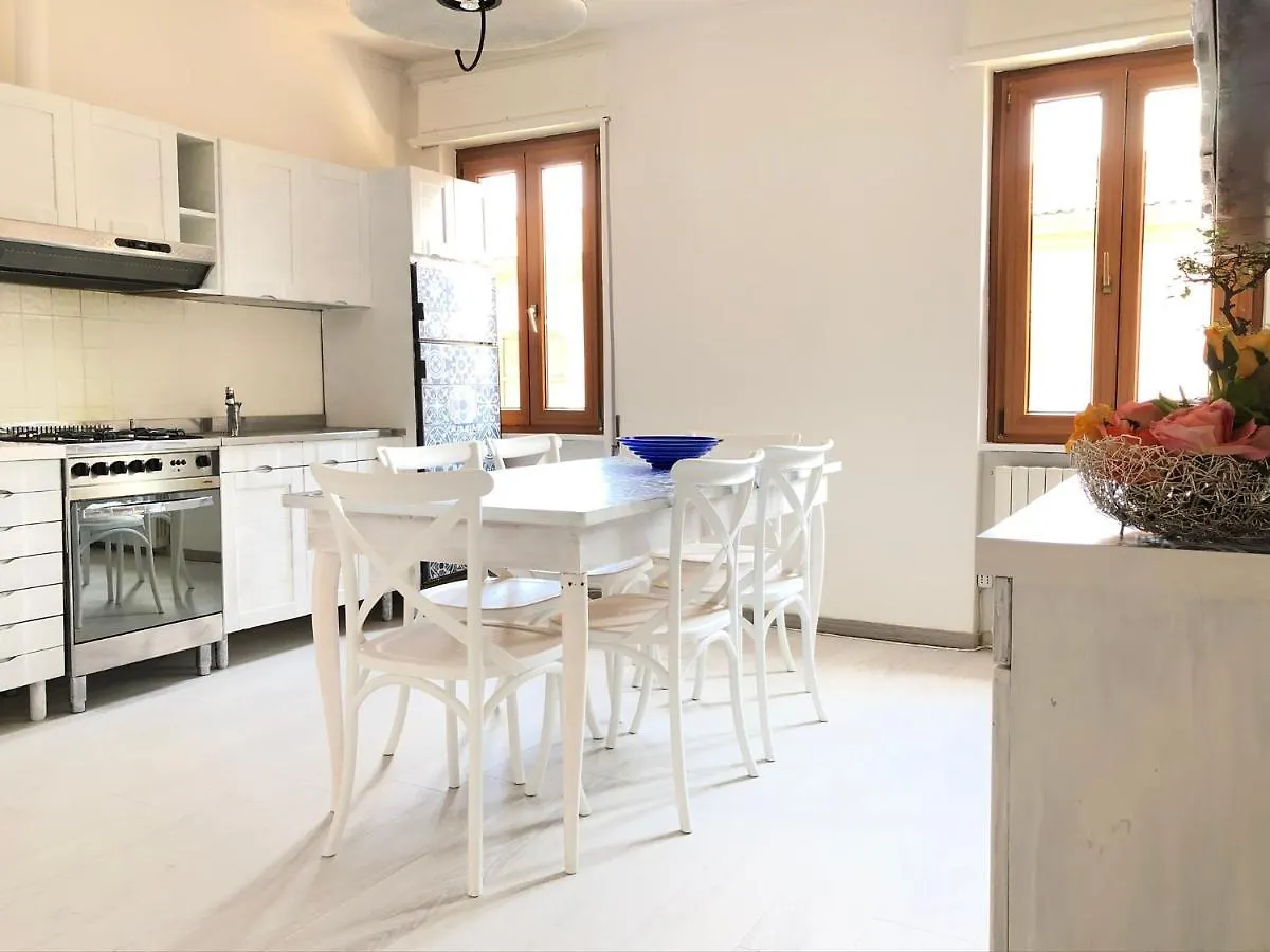 Apartment Clua Holiday House Porto Ceresio