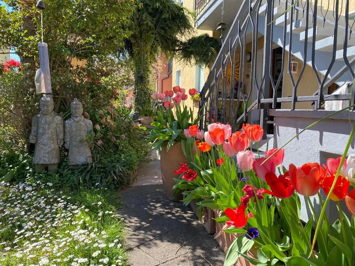 Clua Holiday House Porto Ceresio Italien