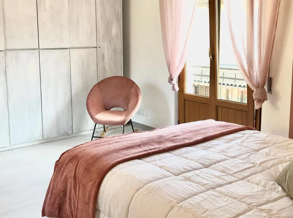 Clua Holiday House Porto Ceresio