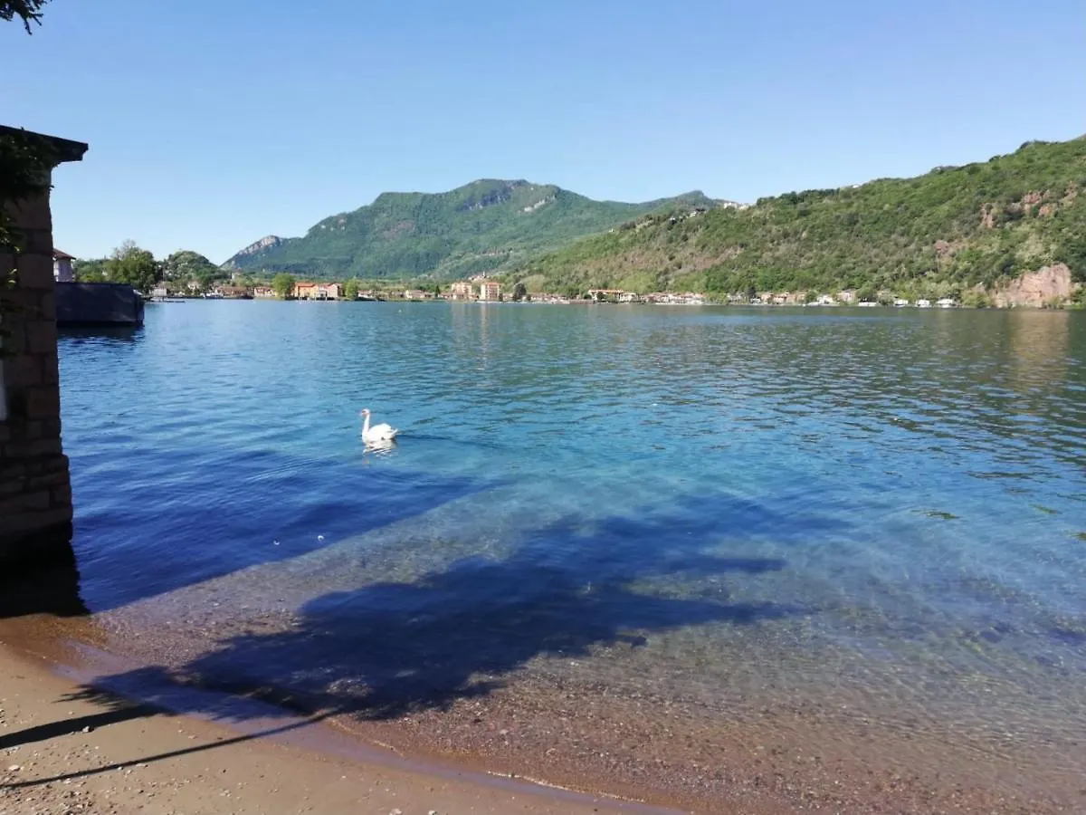 Clua Holiday House Porto Ceresio